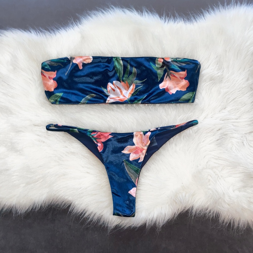 Beach Bunny Bikini 👙